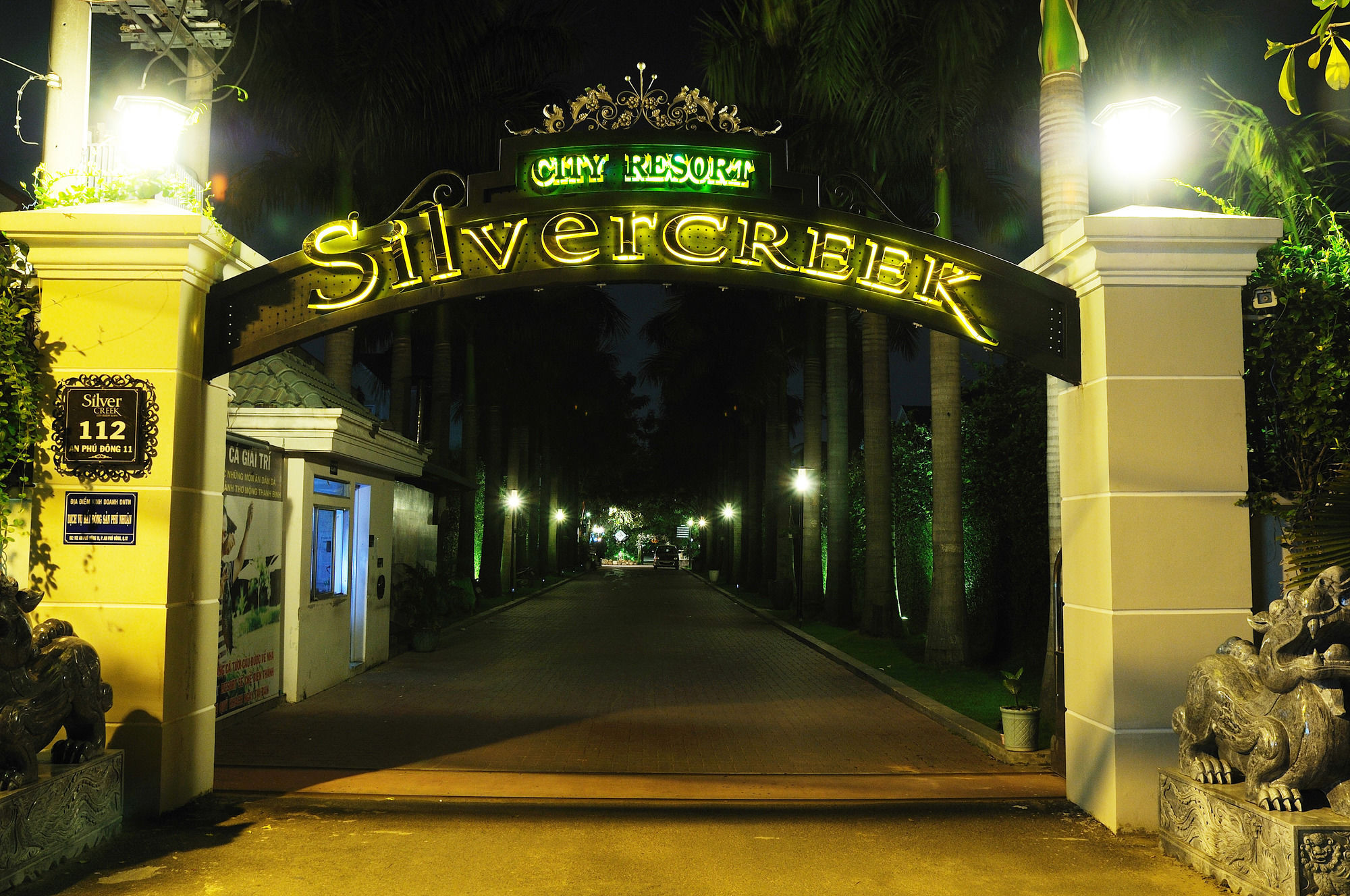 Hotel Toki Saigon And